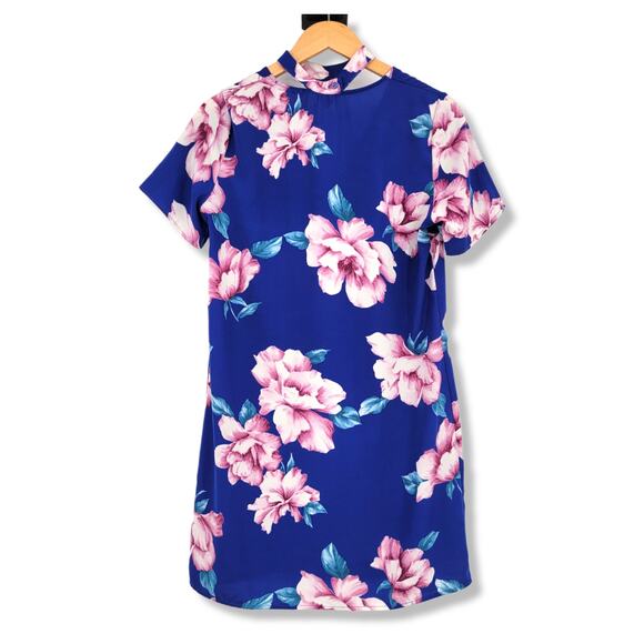Soprano‎ Women's Floral Choker Neck Shift Dress Blue Size Medium - Picture 2 of 10